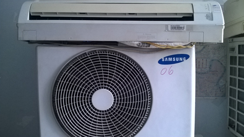 Máy lạnh cũ Samsung 1,5HP hàng thùng giá rẻ