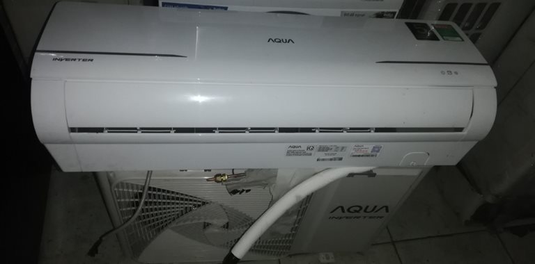 Máy lạnh cũ Aqua 1.5 HP Inverter hàng thùng