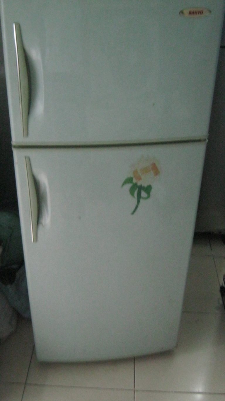 Tủ lạnh cũ Sanyo 180L