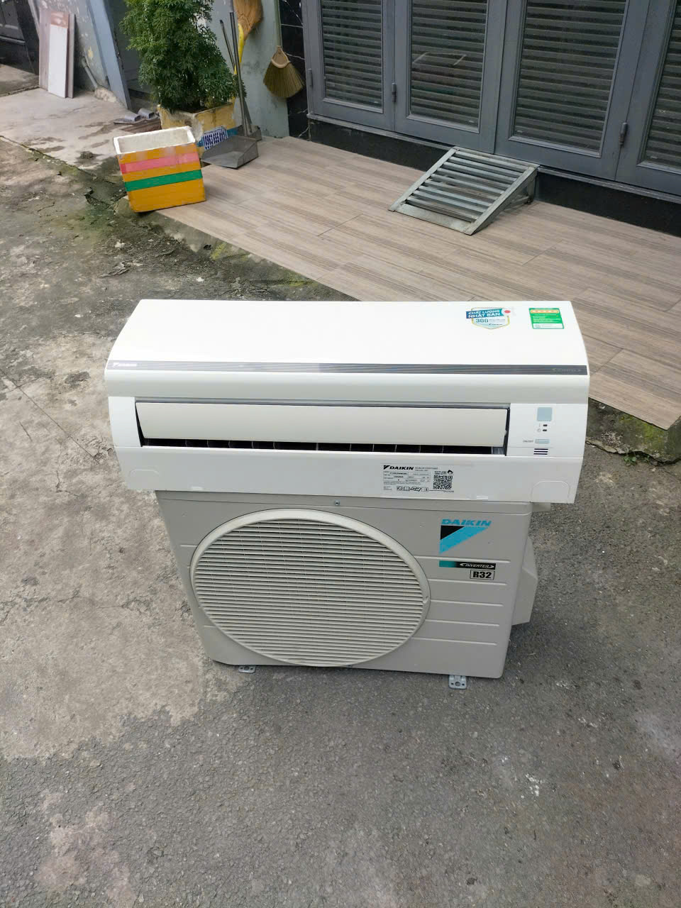 Máy lạnh Daikin 1.5hp inverter