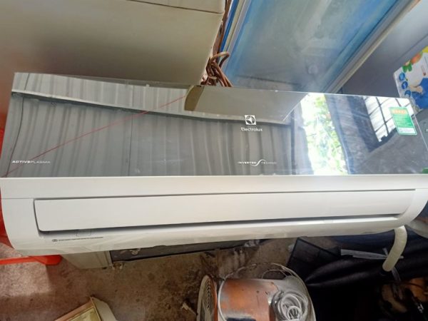 Máy lạnh Electrolux 1HP inverter hàng thùng giá rẻ